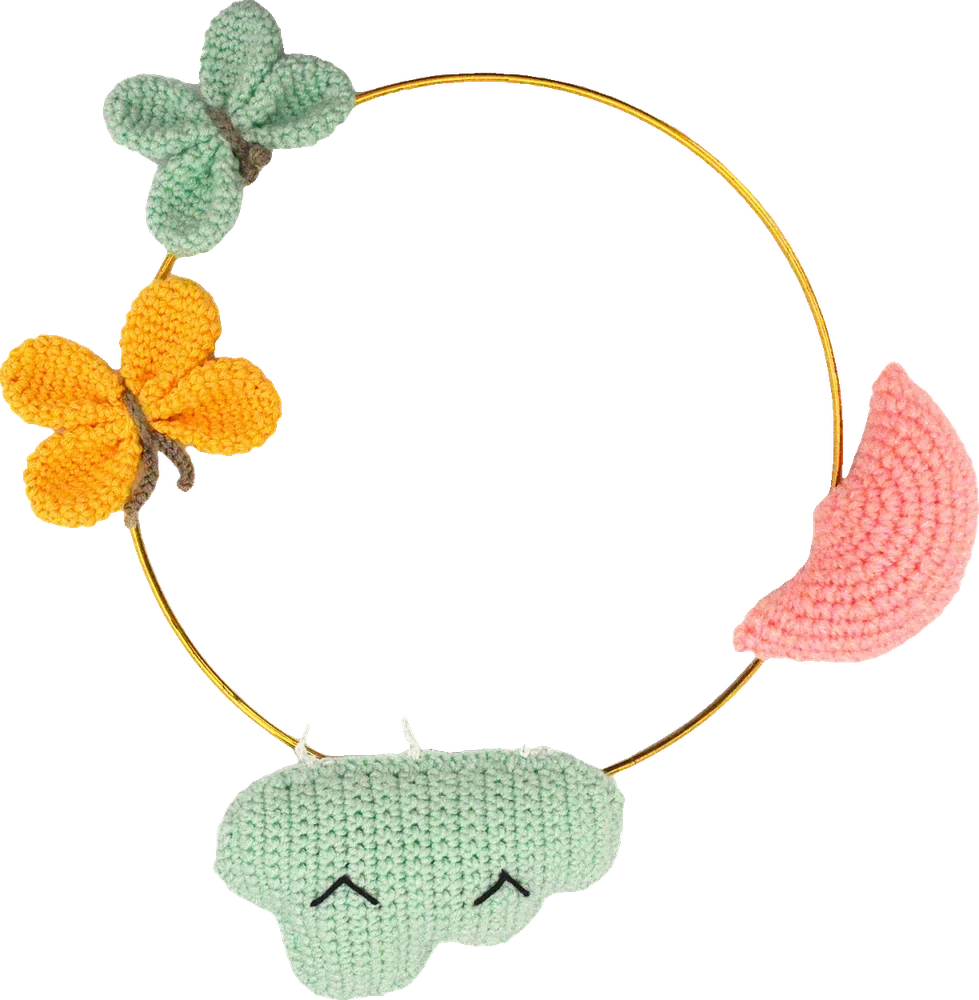 Móvil de mariposas, tejido a crochet por Ana